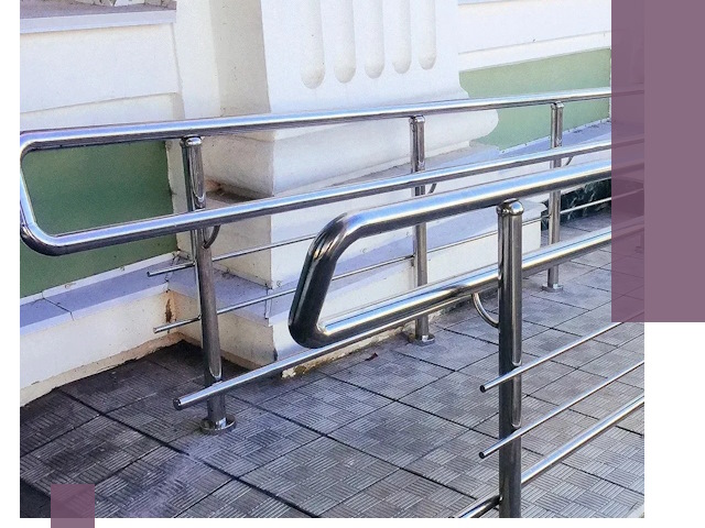 Ограждения пандусов из металла и нержавейки в Ивантеевке