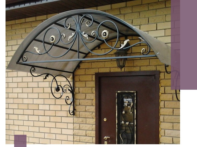 Изготовление козырьков из металла под ключ в Ивантеевке