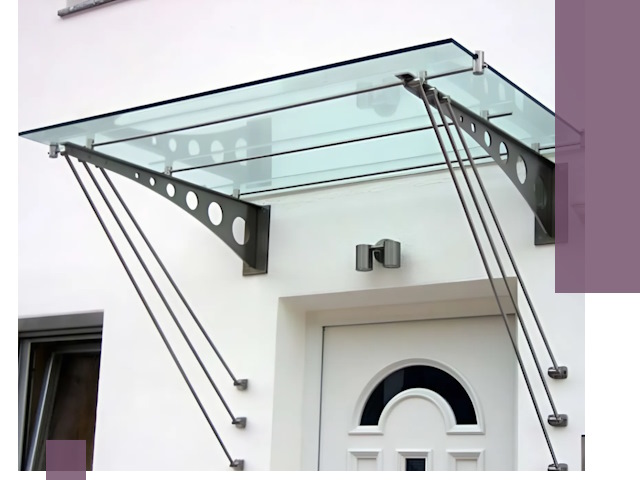 Козырьки над входом под ключ в Ивантеевке — изготовление и монтаж